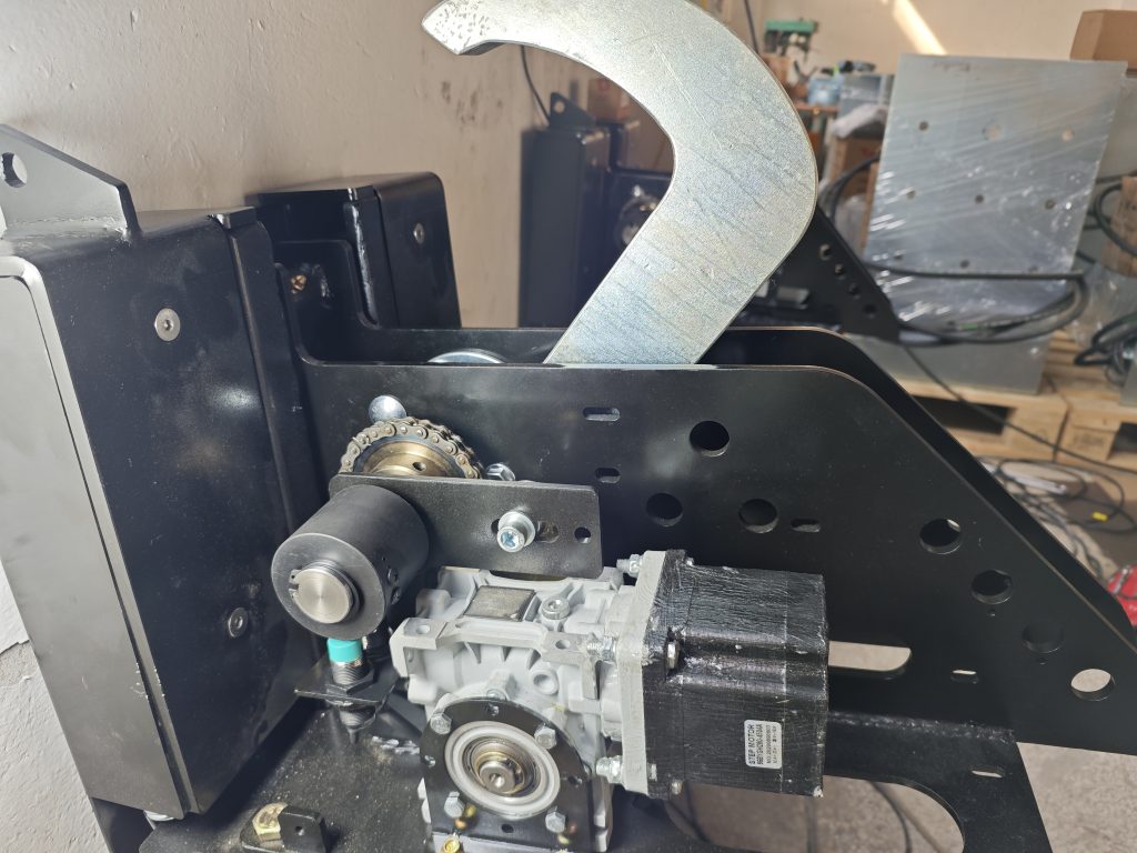 Rotate Hook Vehicle Restraint Application Scenarios