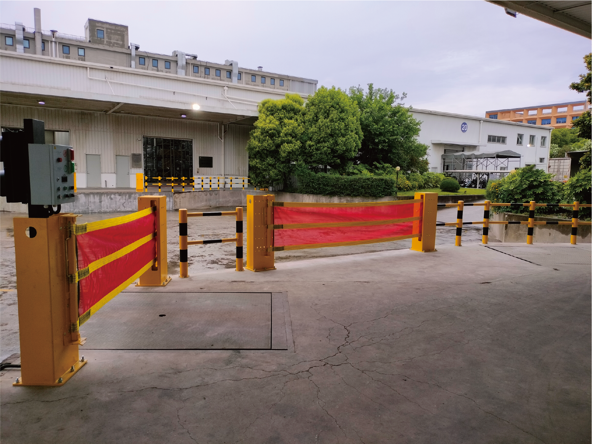Loading Dock Safety Protection | Barriers & Guardrails