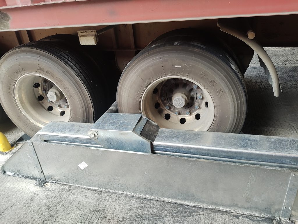 Automatic Wheel-Lock Restraint/Application Scenarios